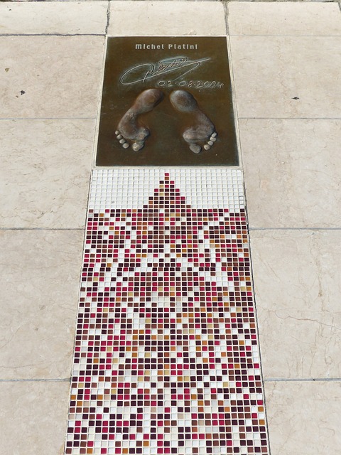 球员束手无 球员束手无